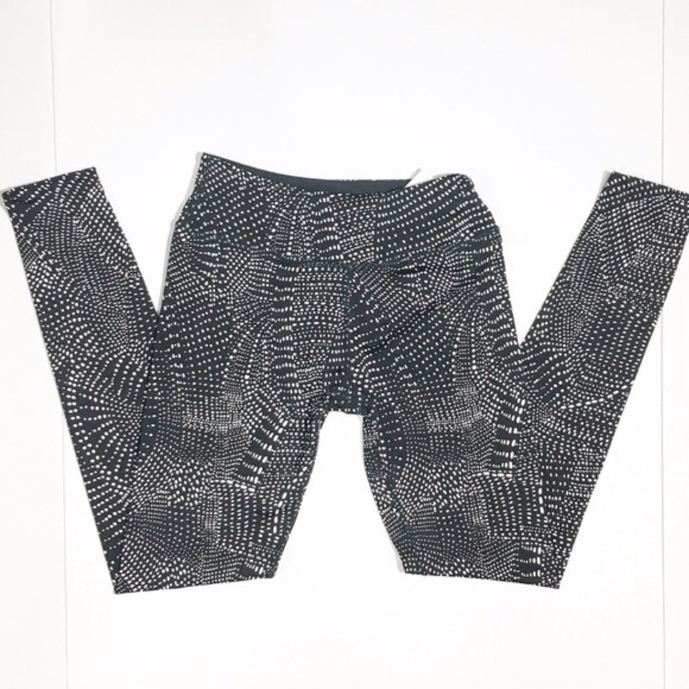 Beyond Yoga Swirling Dot Legging M EUC